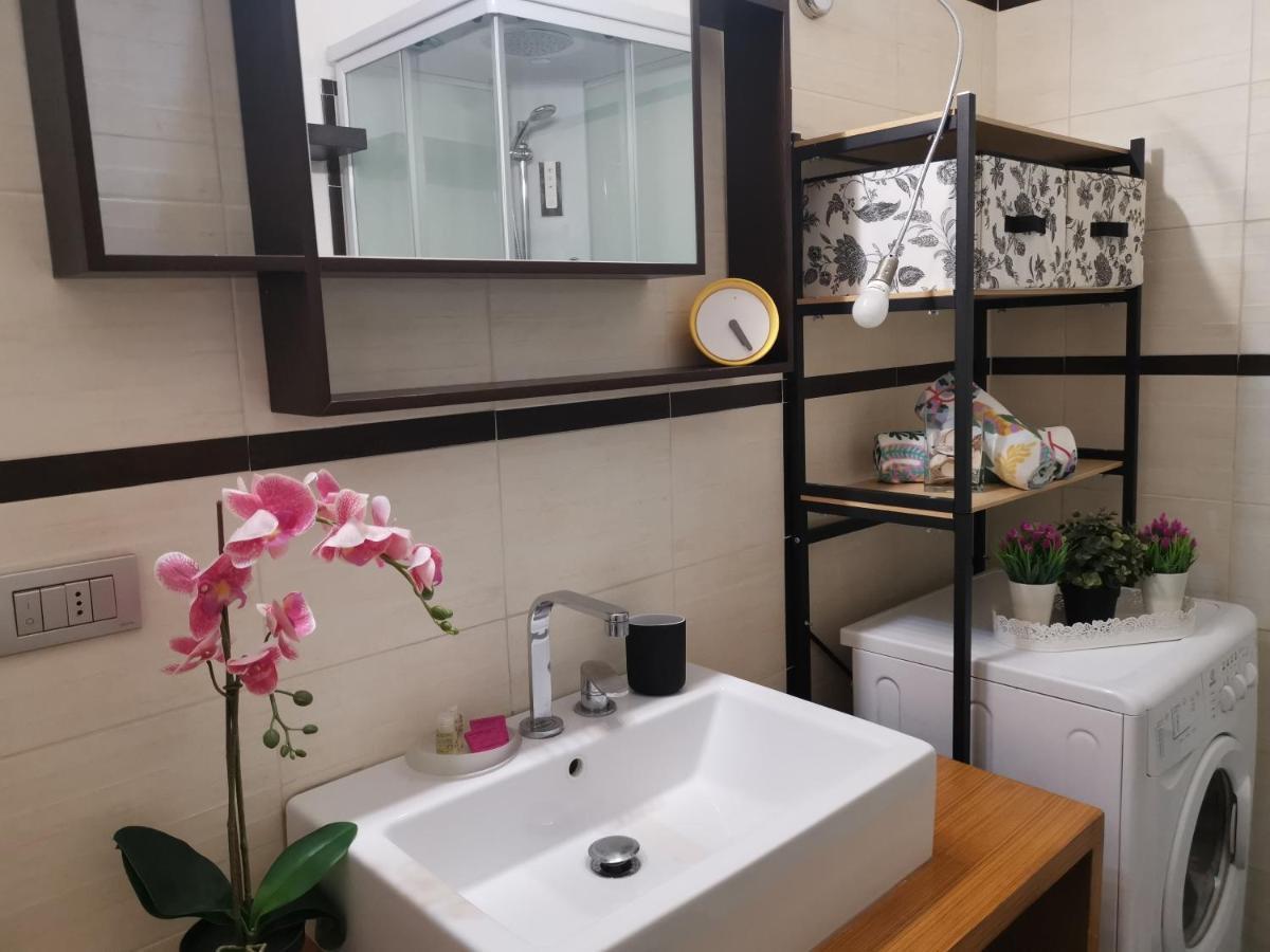 Bnbook Trilo Mind Rho Trilocale Con 2 Camere E 2 Bagni Экстерьер фото